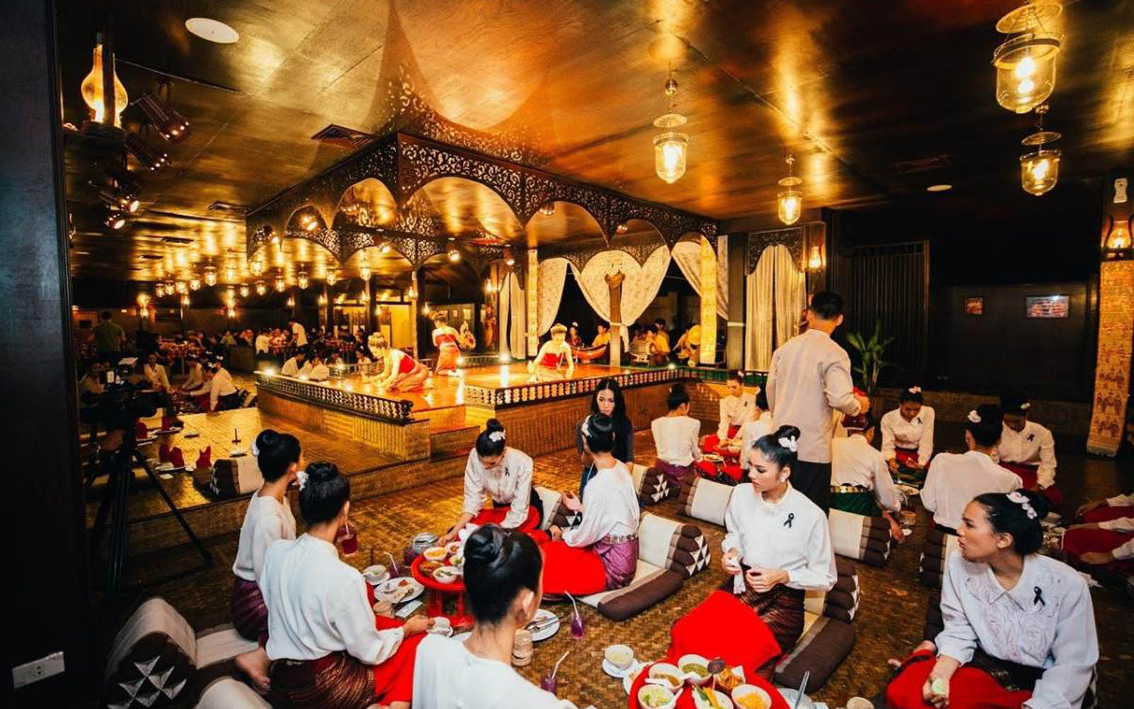 Khantoke Dinner with traditionnal dance show